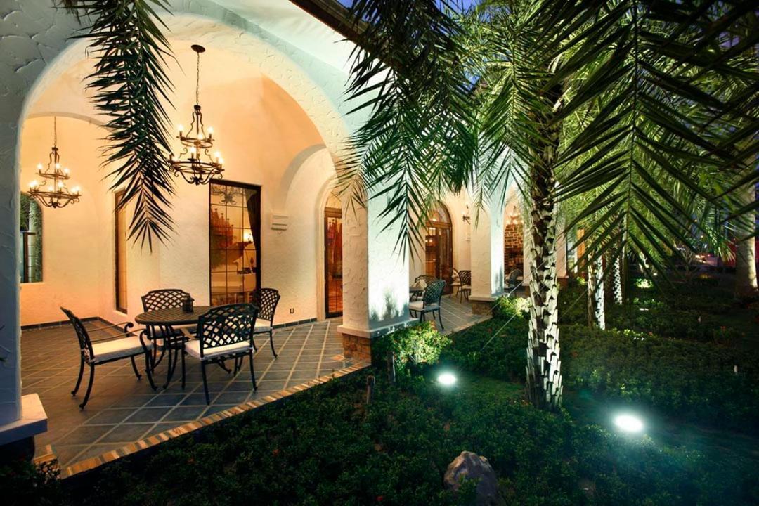 Best Western Premier International Resort Hotel Санья Экстерьер фото